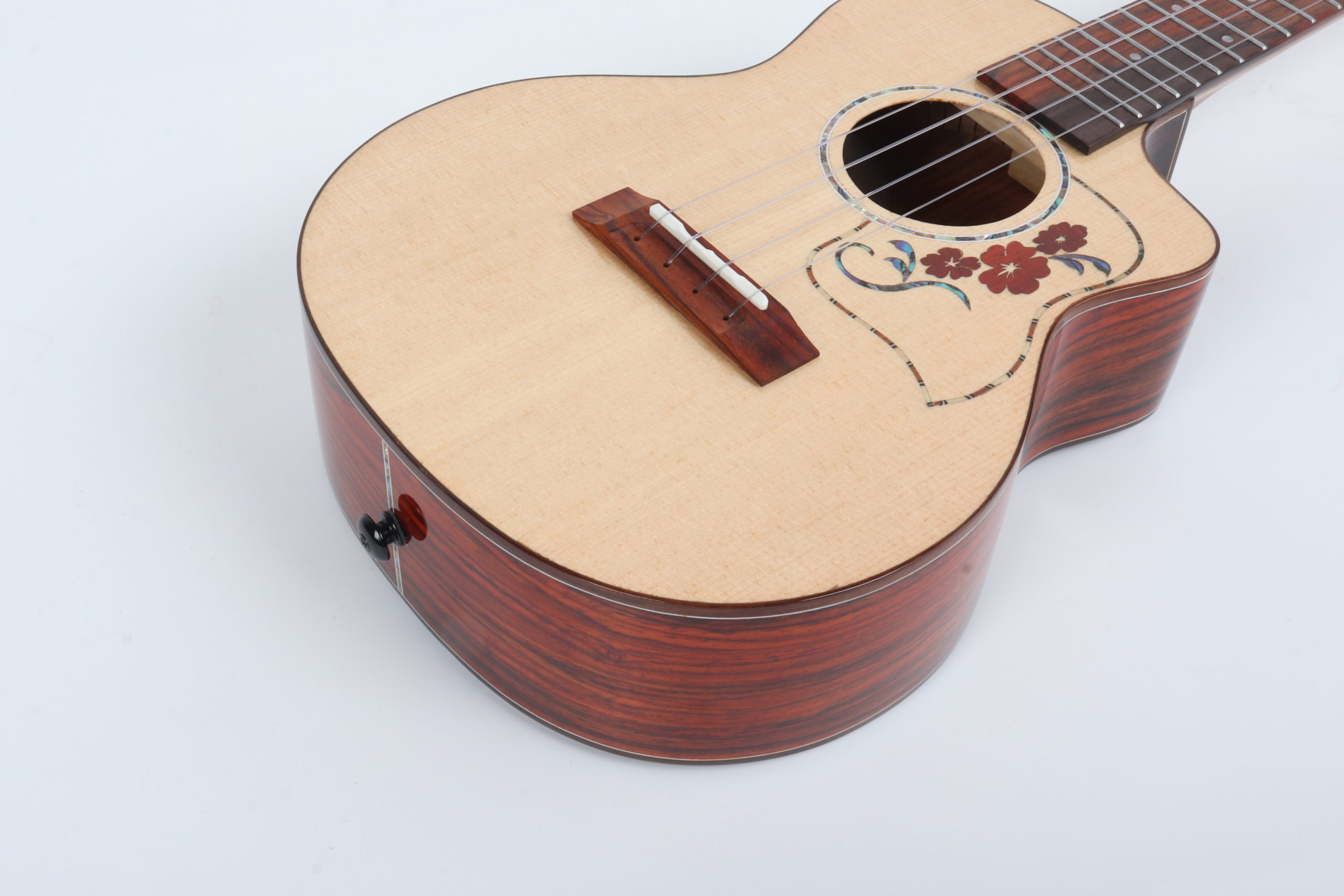 ocobolo wood ukulele cutaway 